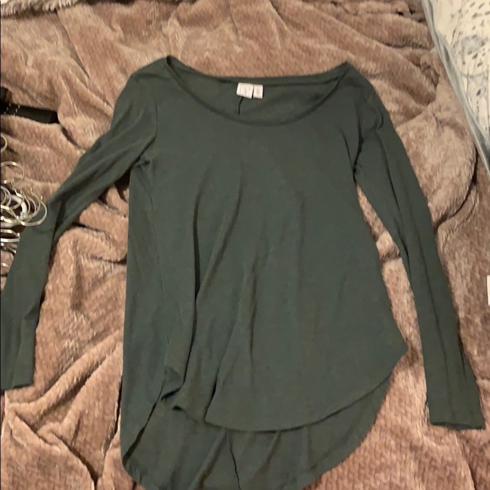 Long sleeved tee
